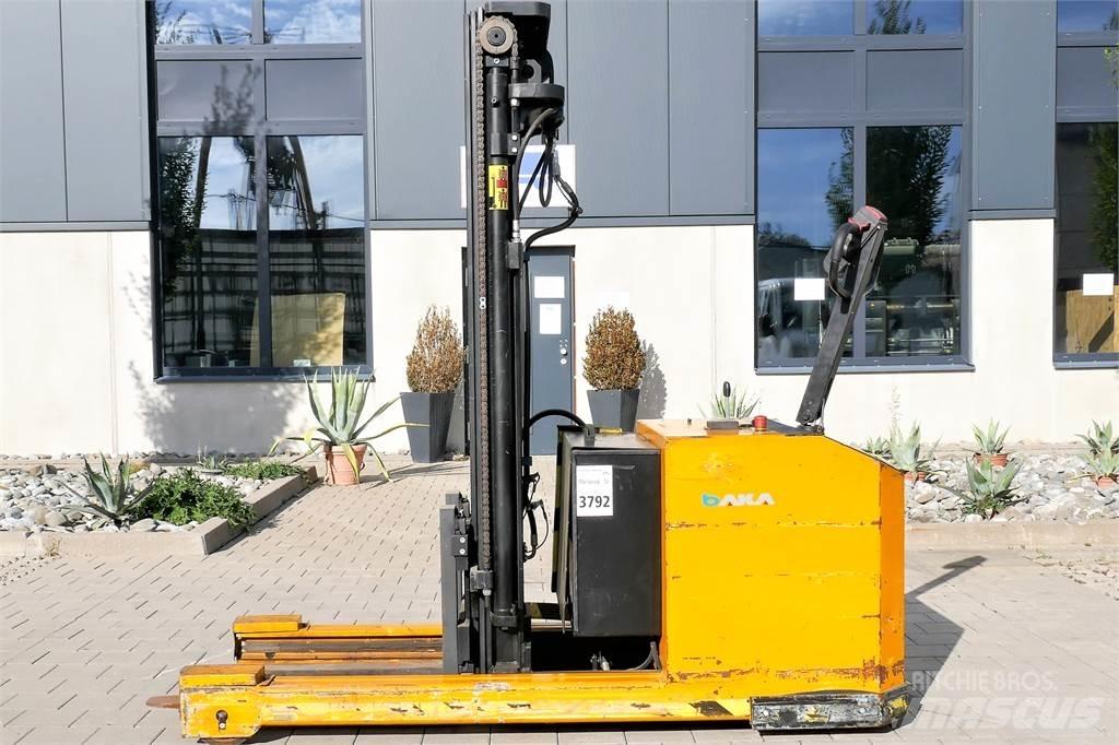 Baka EGS 1,5-44 Pedestrian stacker