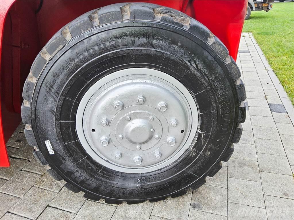 Kalmar DCE 150-12 Diesel trucks
