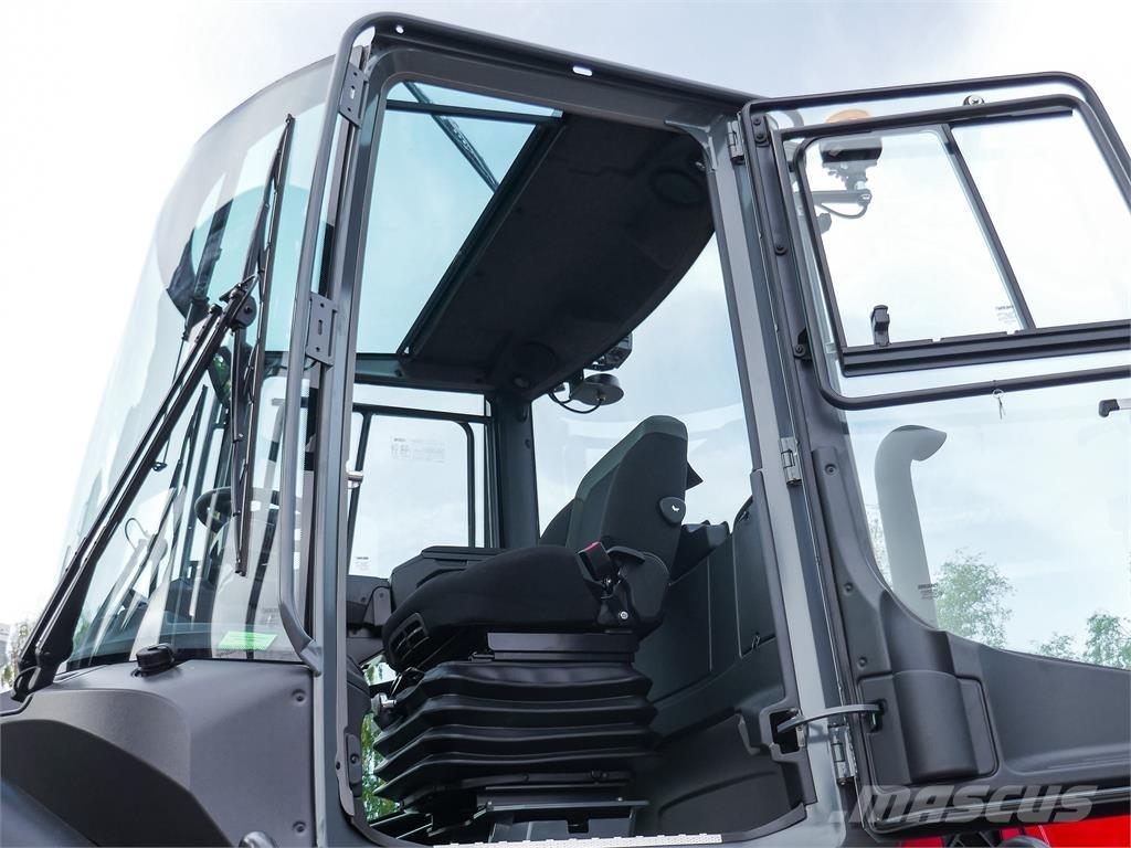 Kalmar DCG 330-12 Diesel trucks