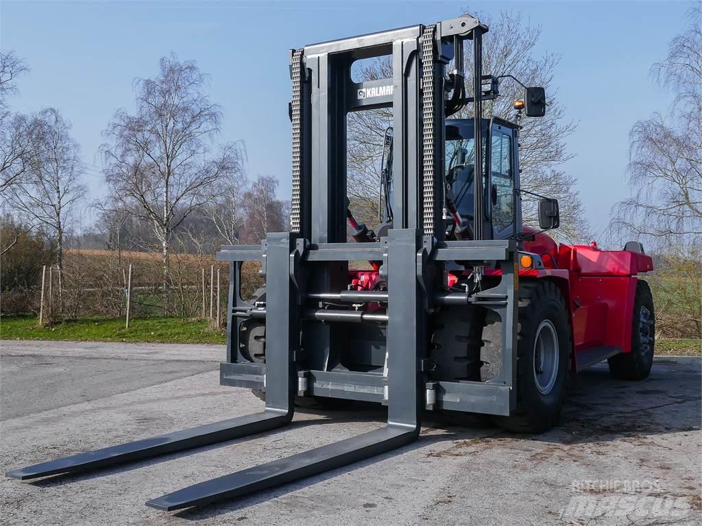 Kalmar DCG 330-12 Diesel trucks