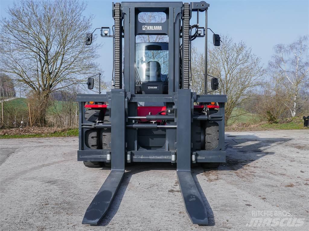Kalmar DCG 330-12 Diesel trucks