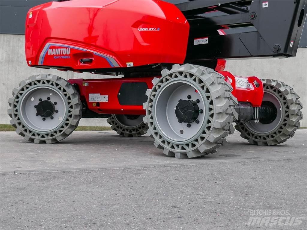 Manitou 200 ATJE Articulated boom lifts