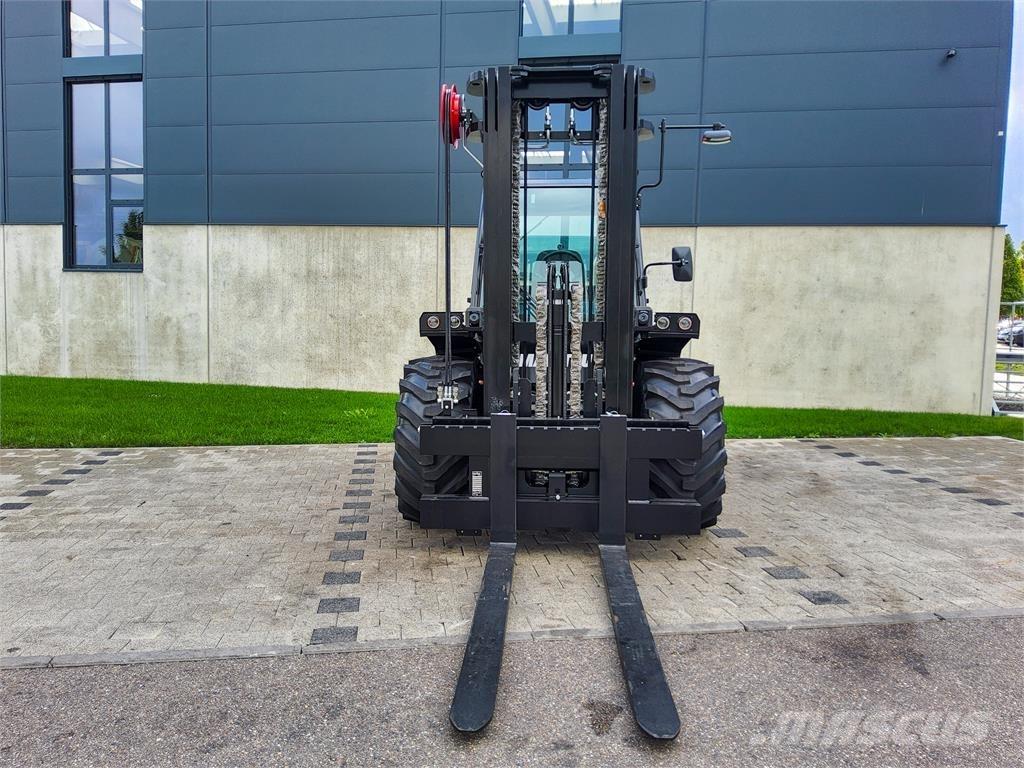 Manitou M 50-4 Rough terrain trucks