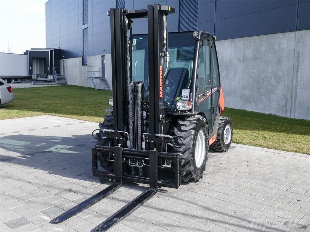 Manitou MC 25-4 Rough terrain trucks