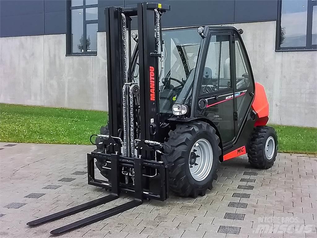 Manitou MC 25-4 Rough terrain trucks