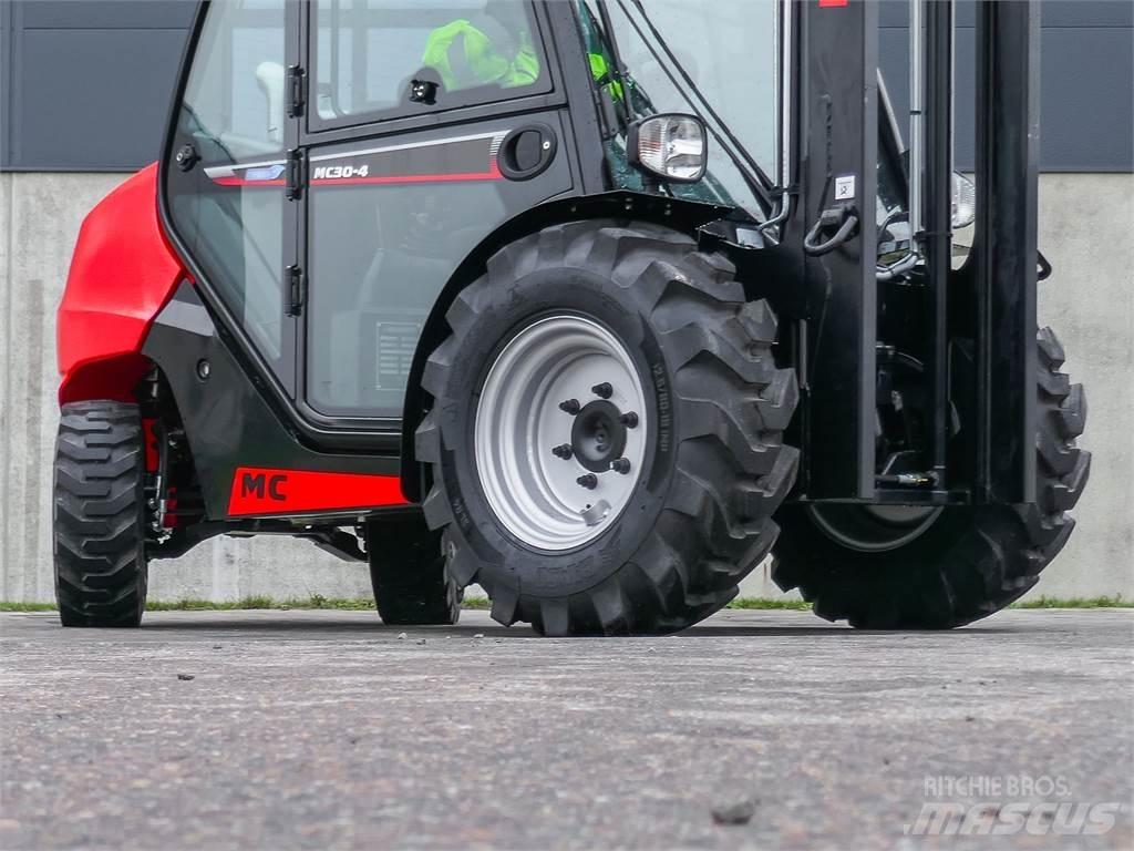 Manitou MC 30-4 Rough terrain trucks