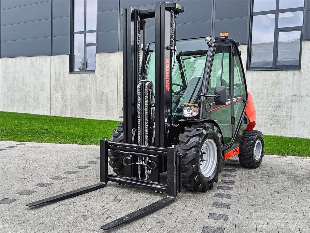 Manitou MC 30-4 Rough terrain trucks