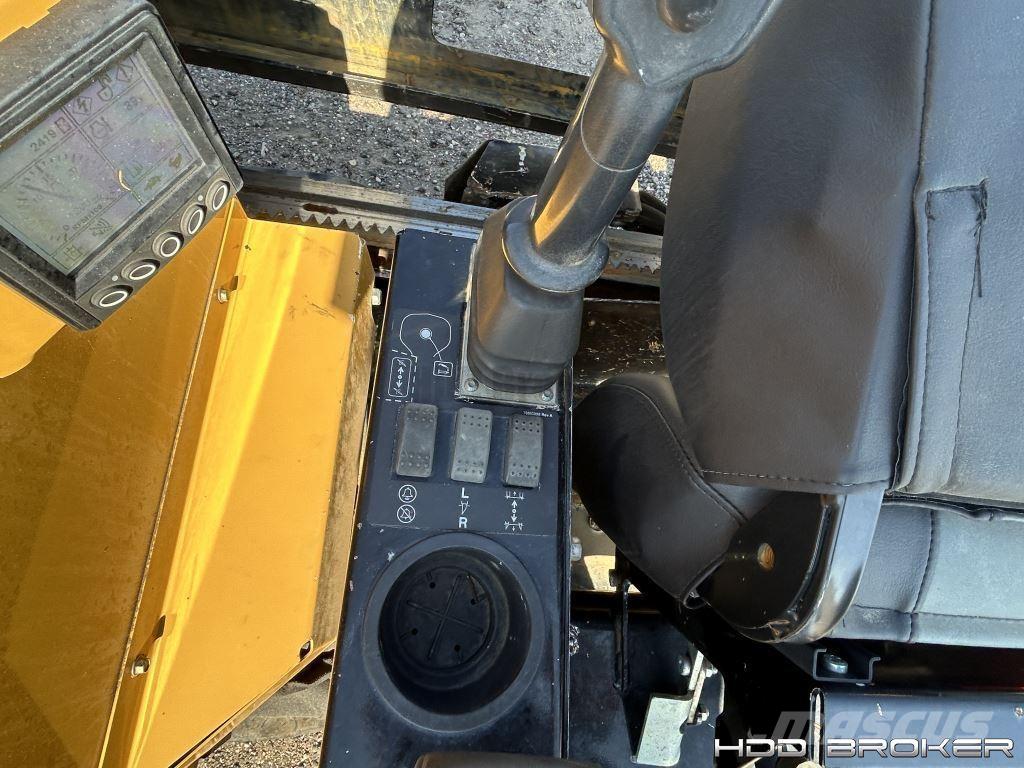 Vermeer D8x12 Horizontal Directional Drilling Equipment