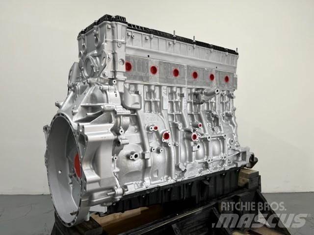 Detroit DD15 Engines