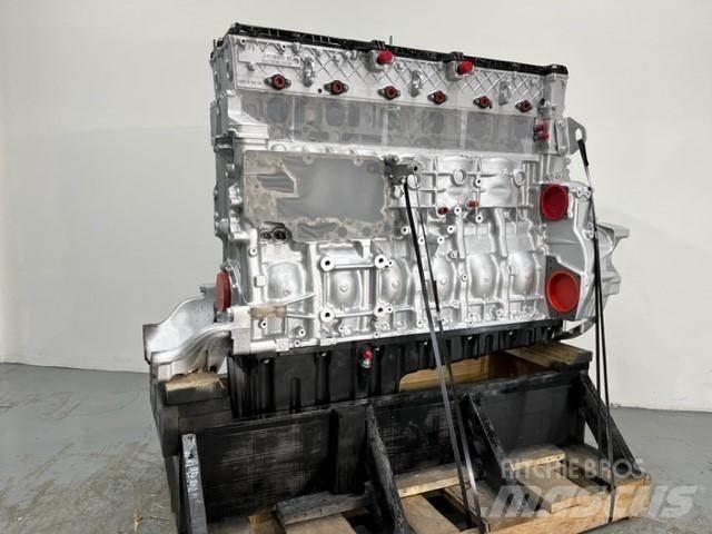 Detroit DD15 Engines