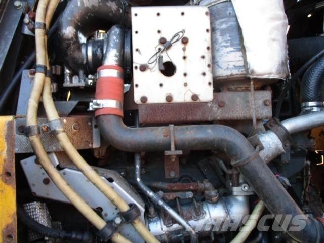 Komatsu SAA6D125E-5 Engines