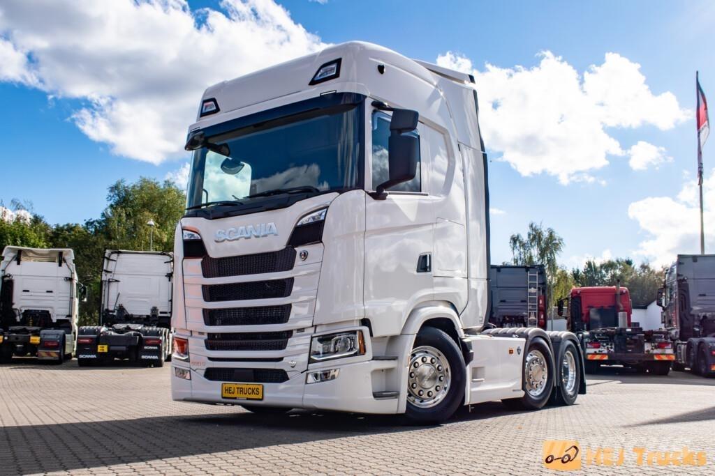 Scania S590 A6x2/4NB Tractor Units