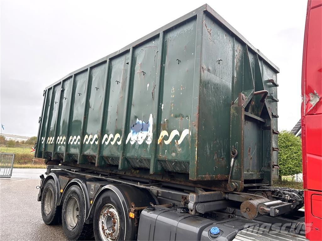  Various Container Demountables