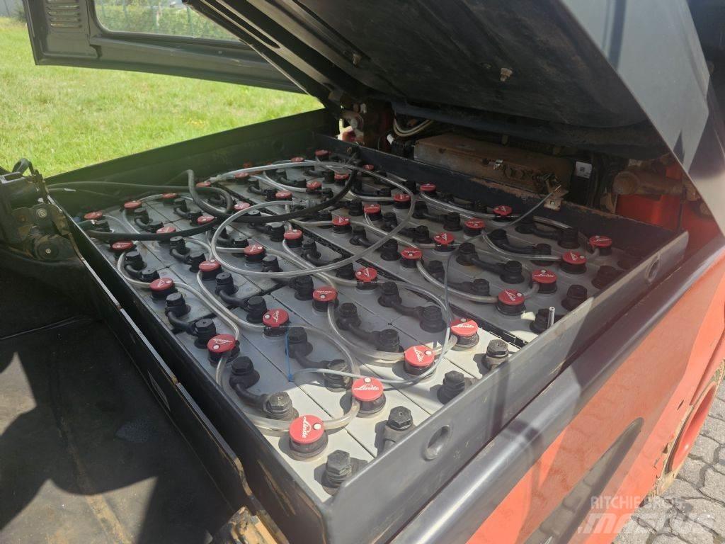 Linde E25-01 UVV Electric forklift trucks