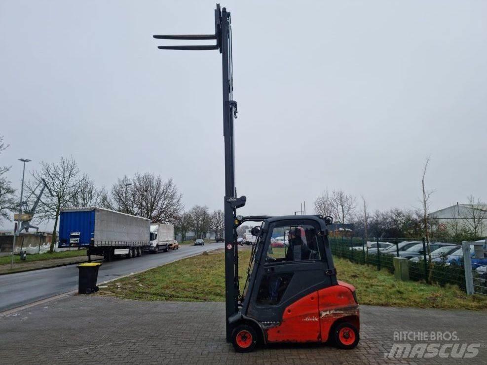 Linde H20D-01 Diesel trucks