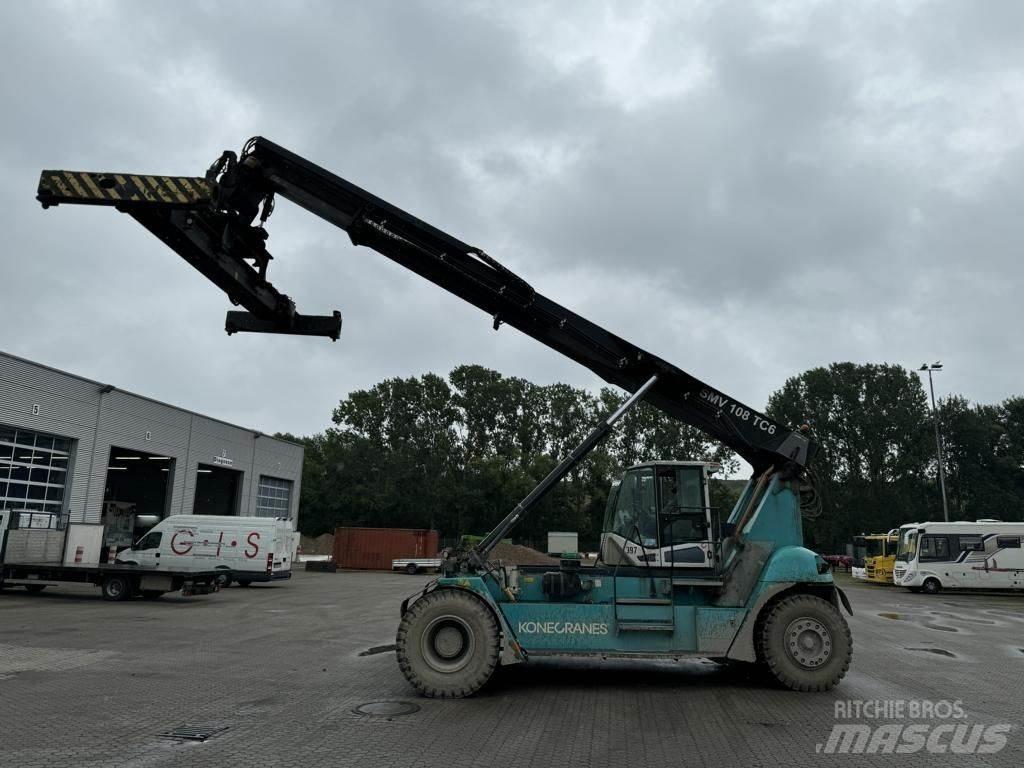 SMV SC108TC6 Reachstackers
