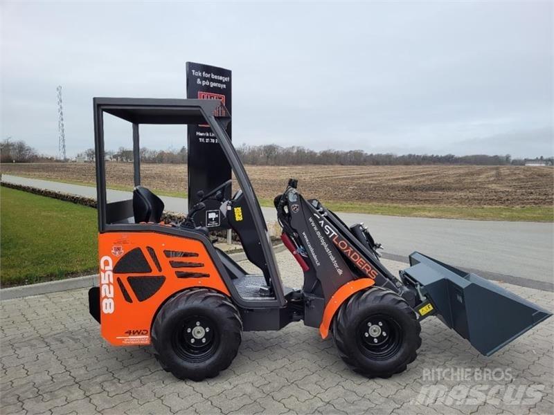 Cast 825 D Mini loaders