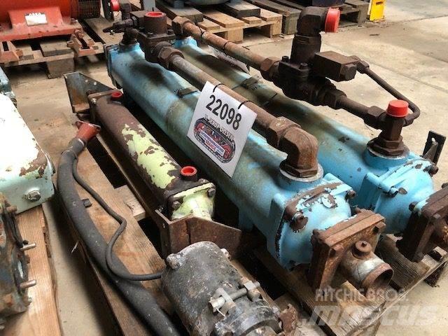 Bowman GL400 Oliekøler Construction - Others