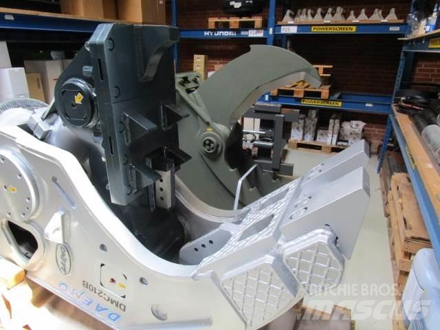 Daemo DMC210B betonsaks Pulveriser (Demolition Crusher ) 