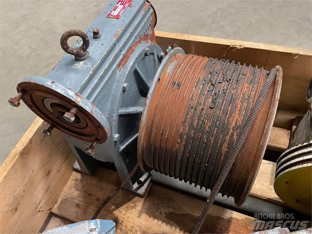  Diverse gear og gearmotor Engines