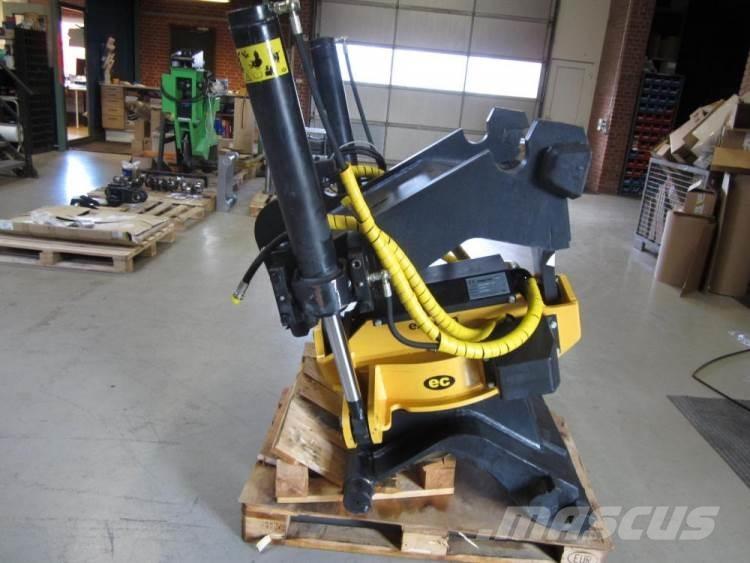 Engcon EC30 tiltrotator Quick connectors