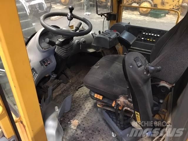  Førerhus ex. Volvo L180E Other components