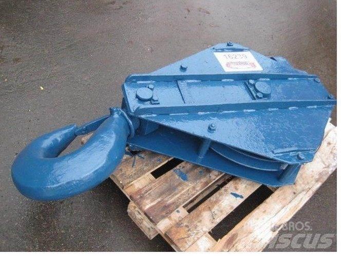  Krankrog ca. 12 ton Crane parts and equipment