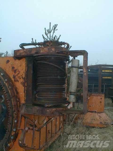 Liebherr hydr. spil - 2 stk. Hoists, winches and material elevators