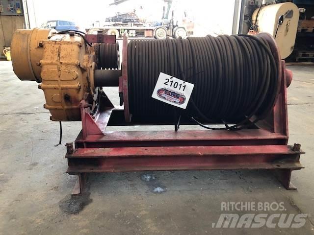  Spil med gear Winches, hoists and material lifts