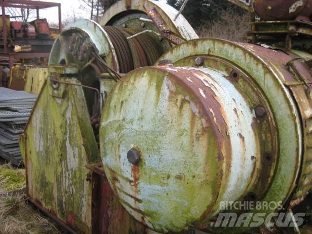  Støttebensspil ex. Storhavn Winches, hoists and material lifts