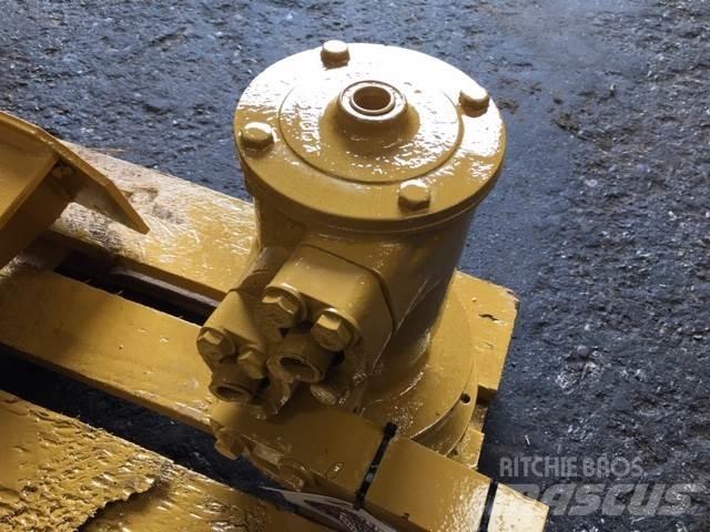  Svirvel ex. Cat 320L Other components