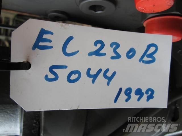 Volvo 230B Krøjegear Construction - Others