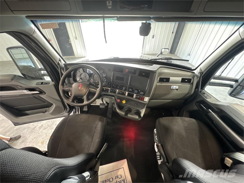 Kenworth T680 Tractor Units