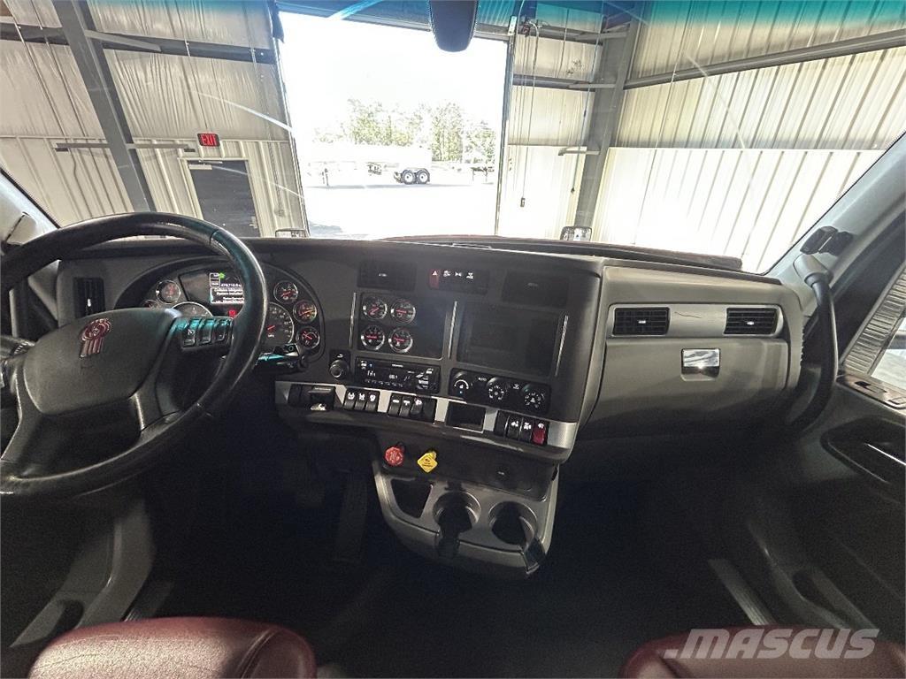 Kenworth T680 Tractor Units