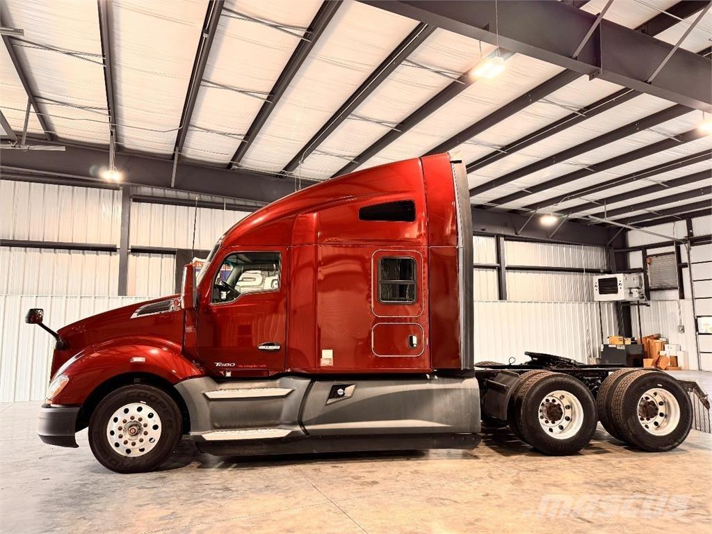 Kenworth T680 Tractor Units
