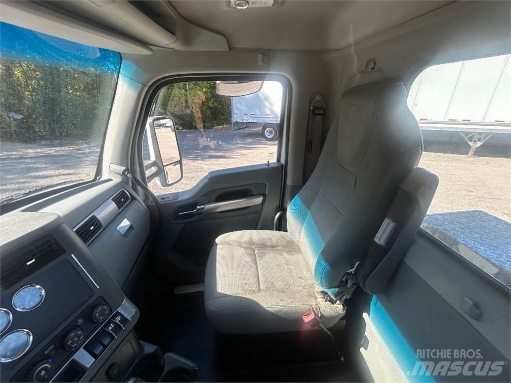 Kenworth T880 Tractor Units
