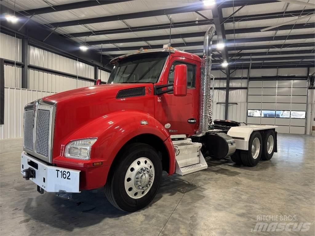Kenworth T880 Tractor Units