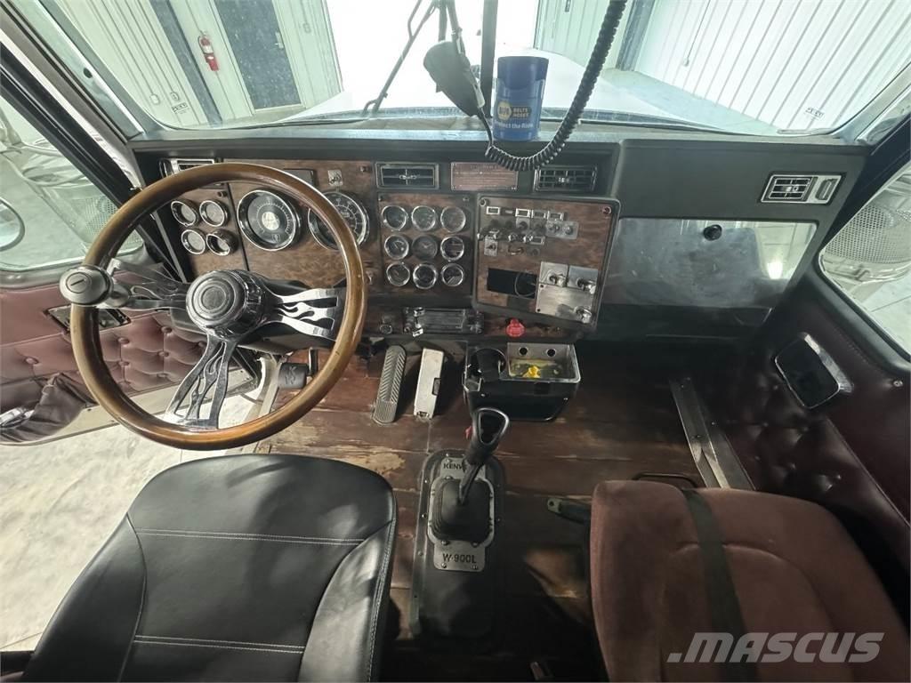 Kenworth W900 Tractor Units