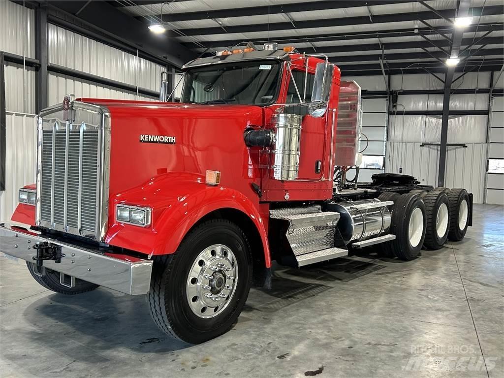 Kenworth W900L Tractor Units