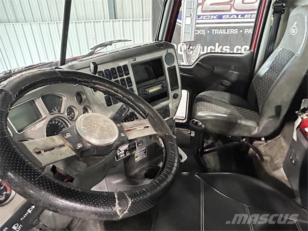 Mack GU713 Tractor Units