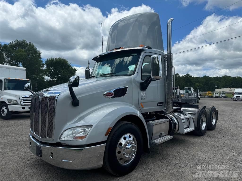 Peterbilt 579 Tractor Units