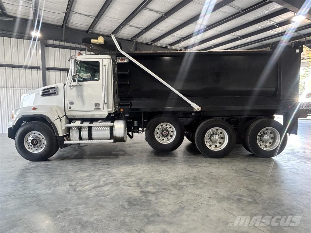 Western Star 4700SF Tipper trucks