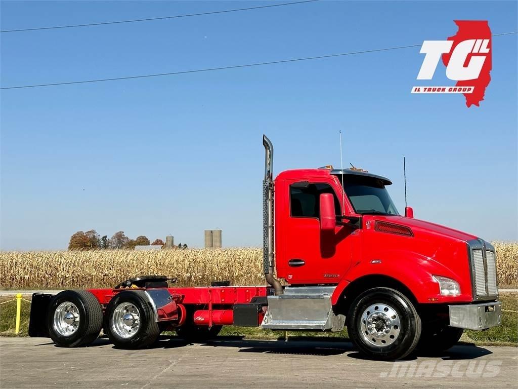 Kenworth T880 Tractor Units