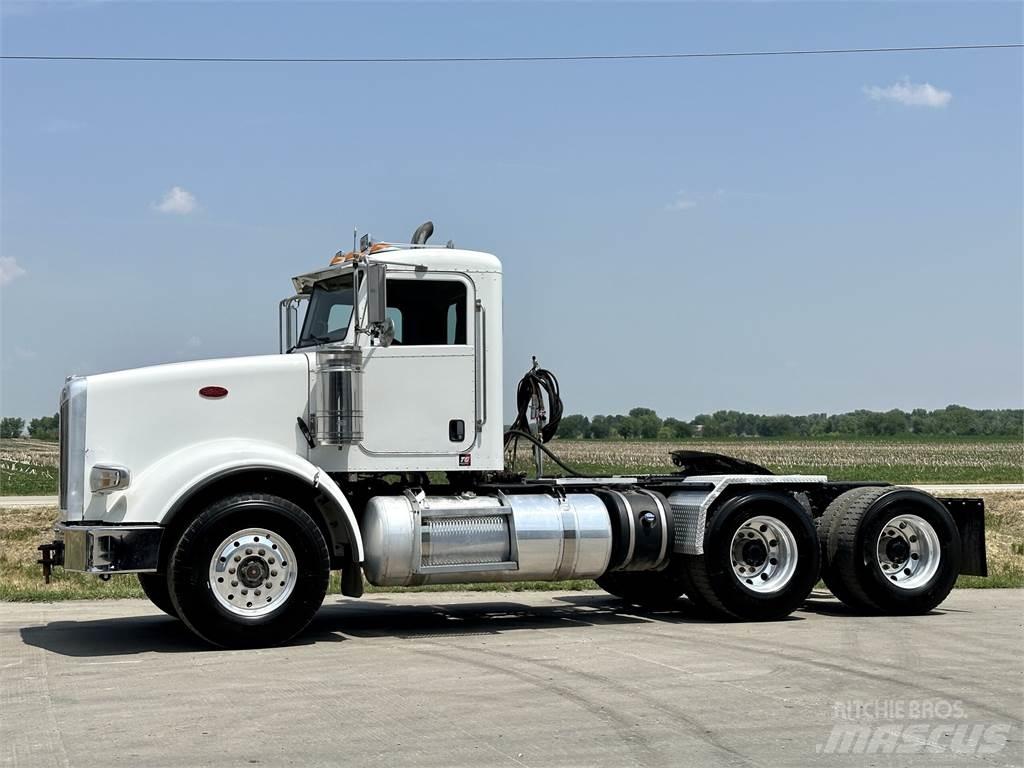 Peterbilt 367 Tractor Units