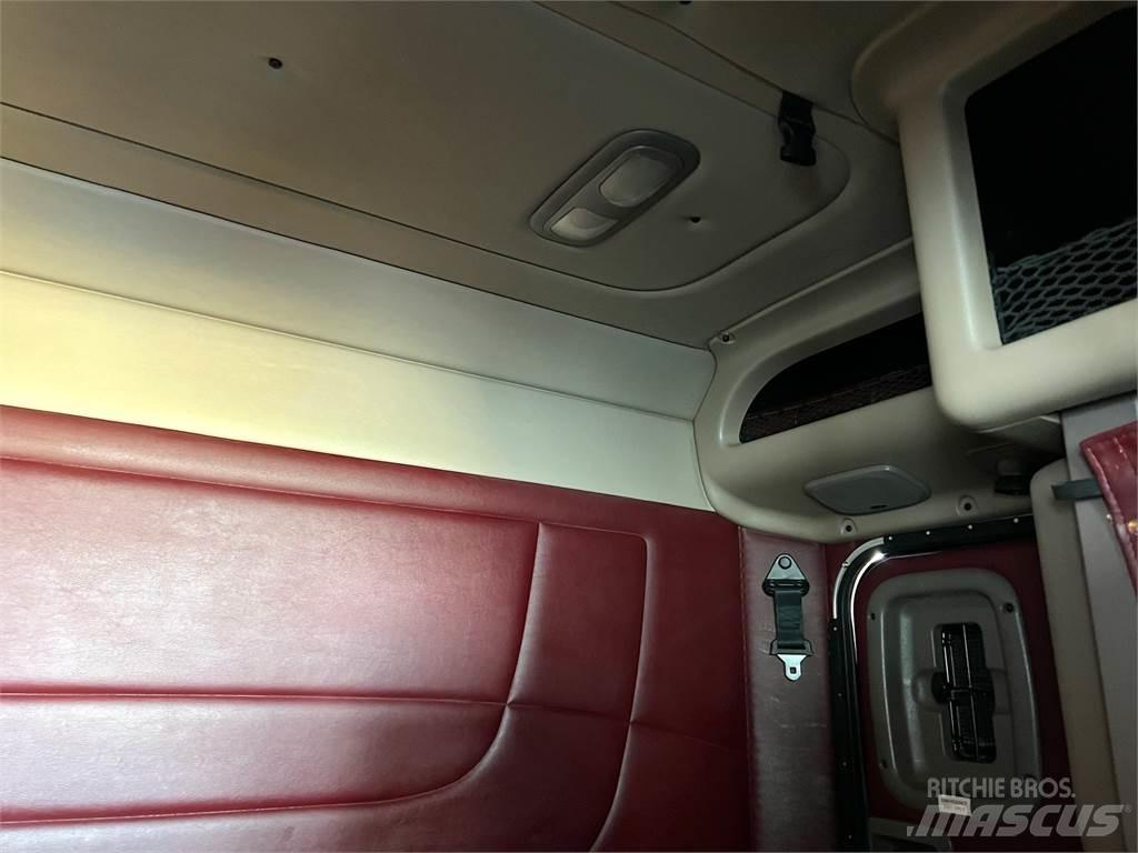Peterbilt 388 Tractor Units