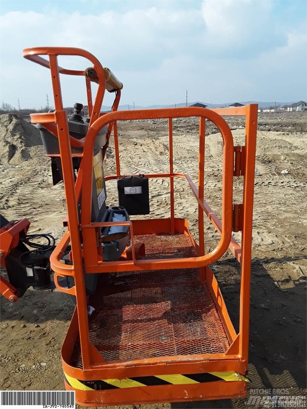 JLG 520AJ Articulated boom lifts