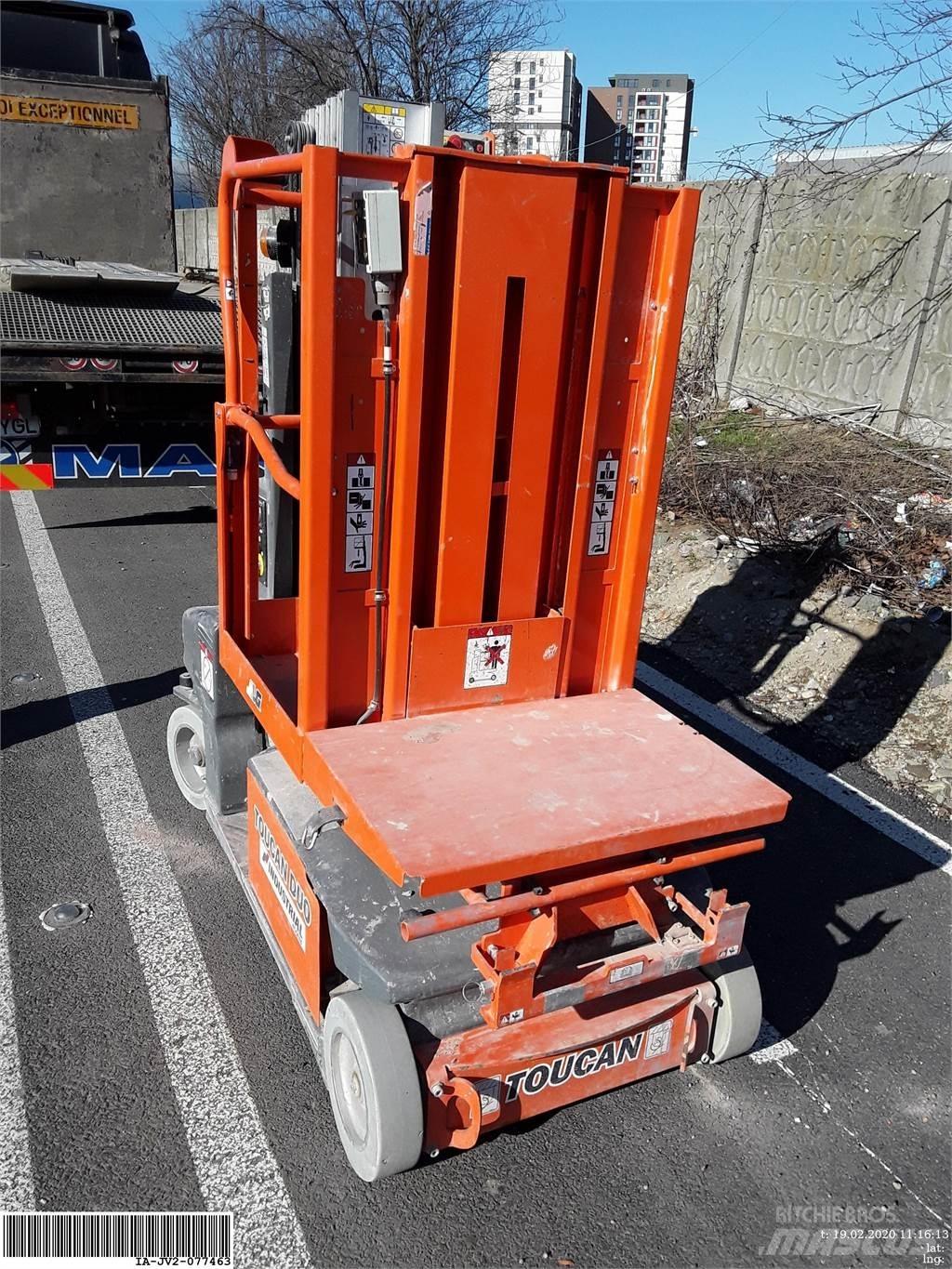 JLG Toucan duo Vertical mast lifts