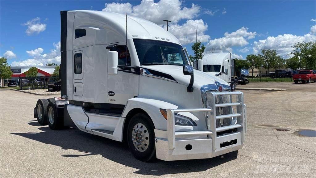 Kenworth T680 Tractor Units