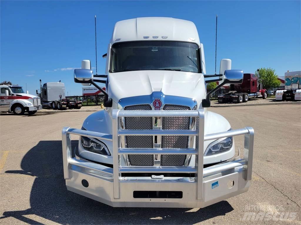 Kenworth T680 Tractor Units