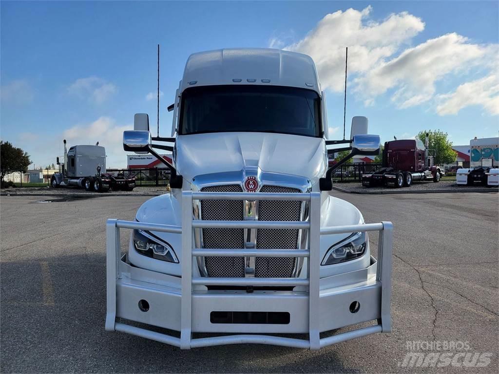 Kenworth T680 Tractor Units